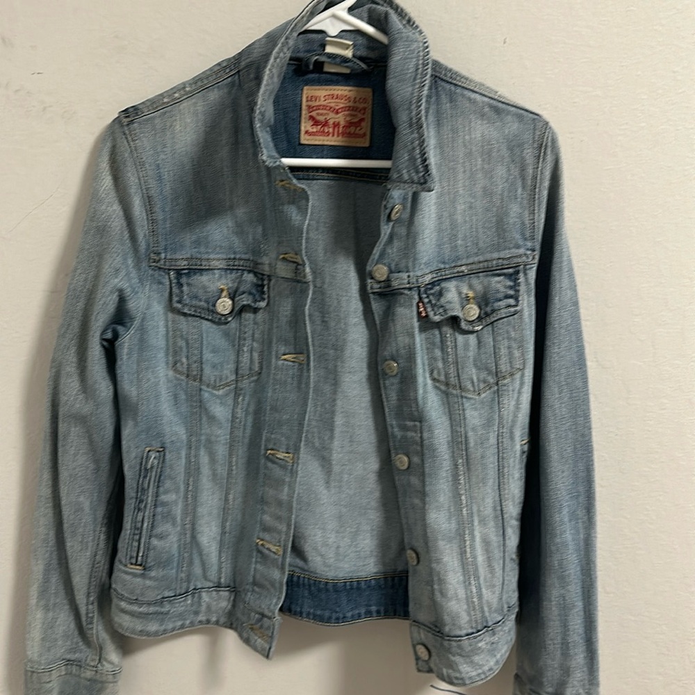 Levis denim jacket women size Medium